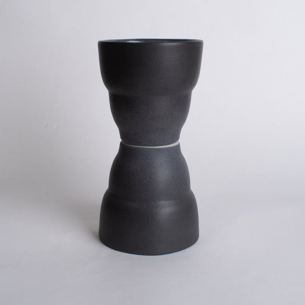 Stacking cup in Charcoal