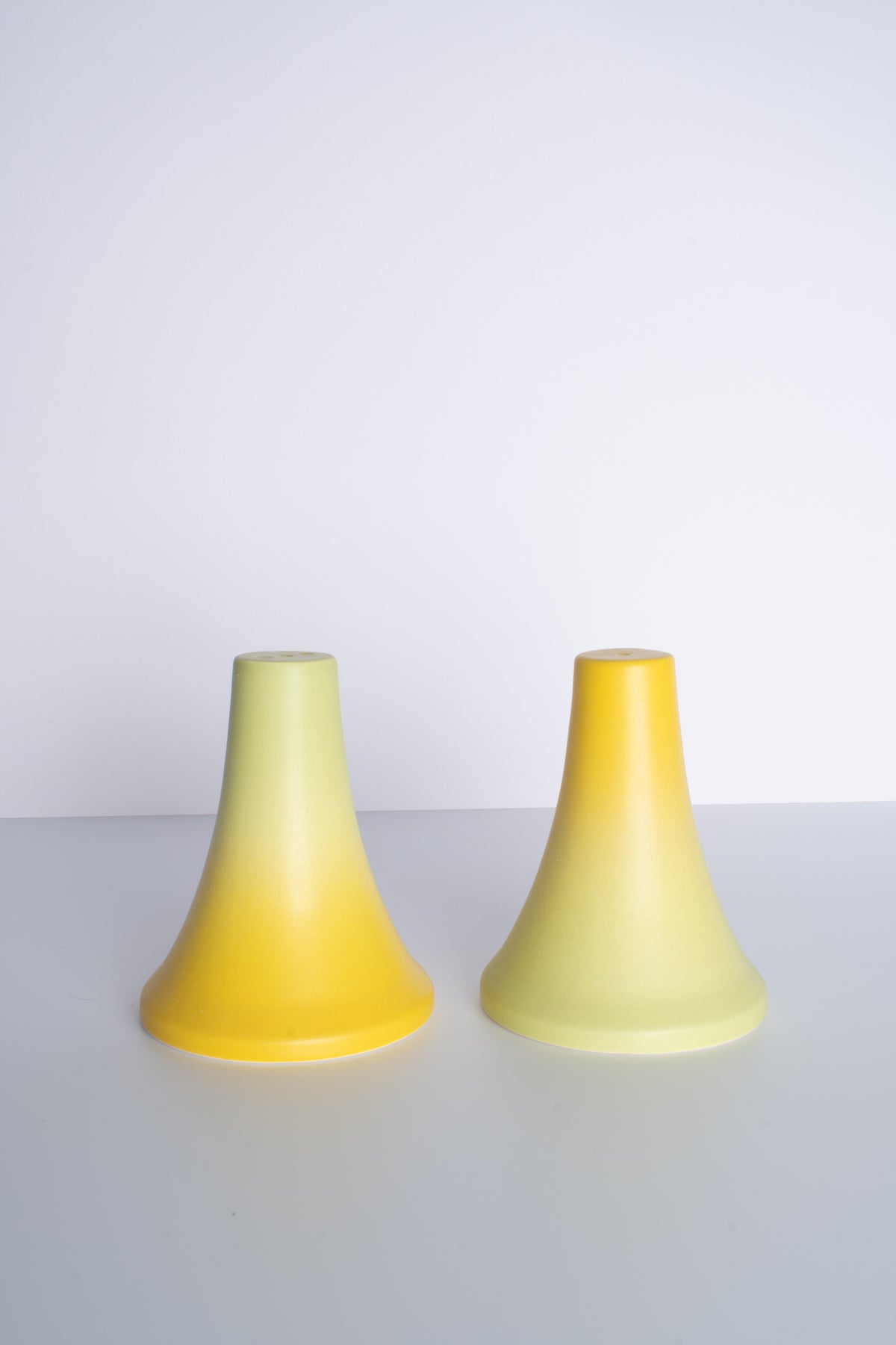 Salt and Pepper Shaker set in Lemon