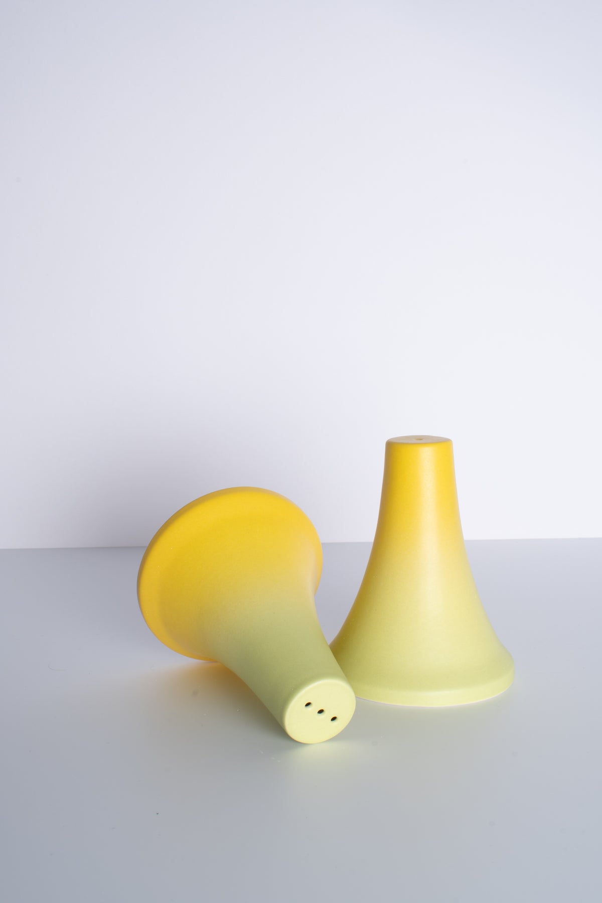 Salt and Pepper Shaker set in Lemon