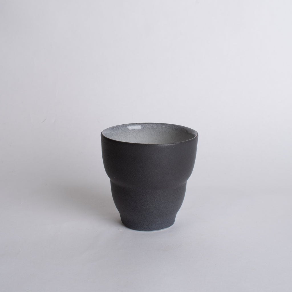 Stacking cup in Charcoal